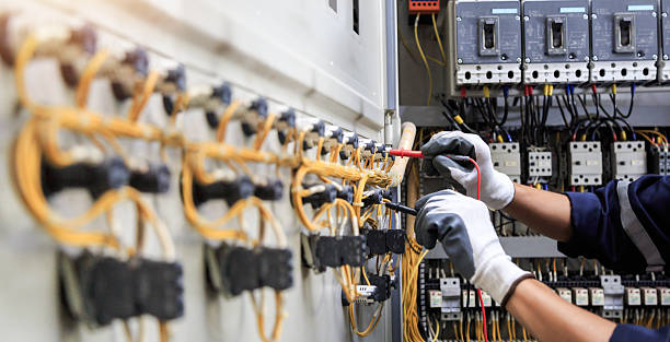Professional Electrician technician working in Weidman, MI